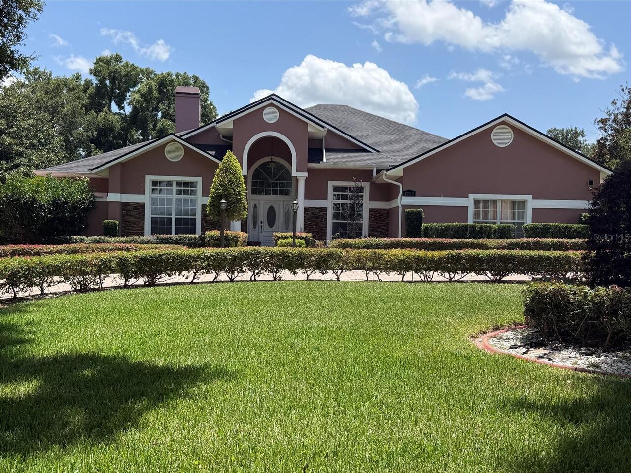 Eustis Real Estate