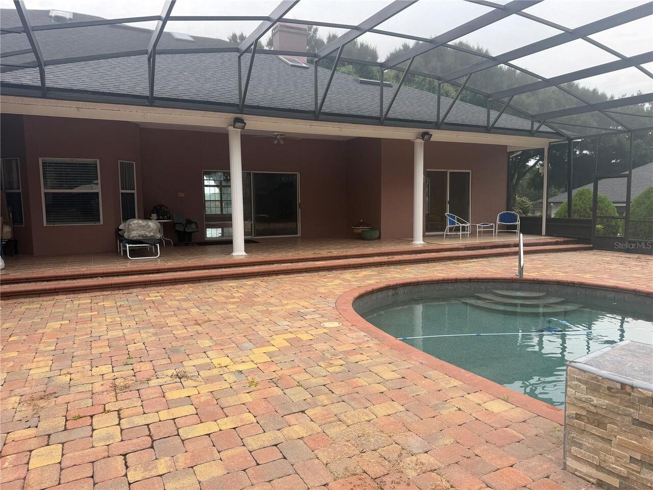 Listing Photo 17