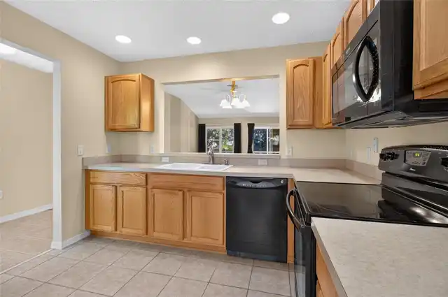 Listing Photo 16