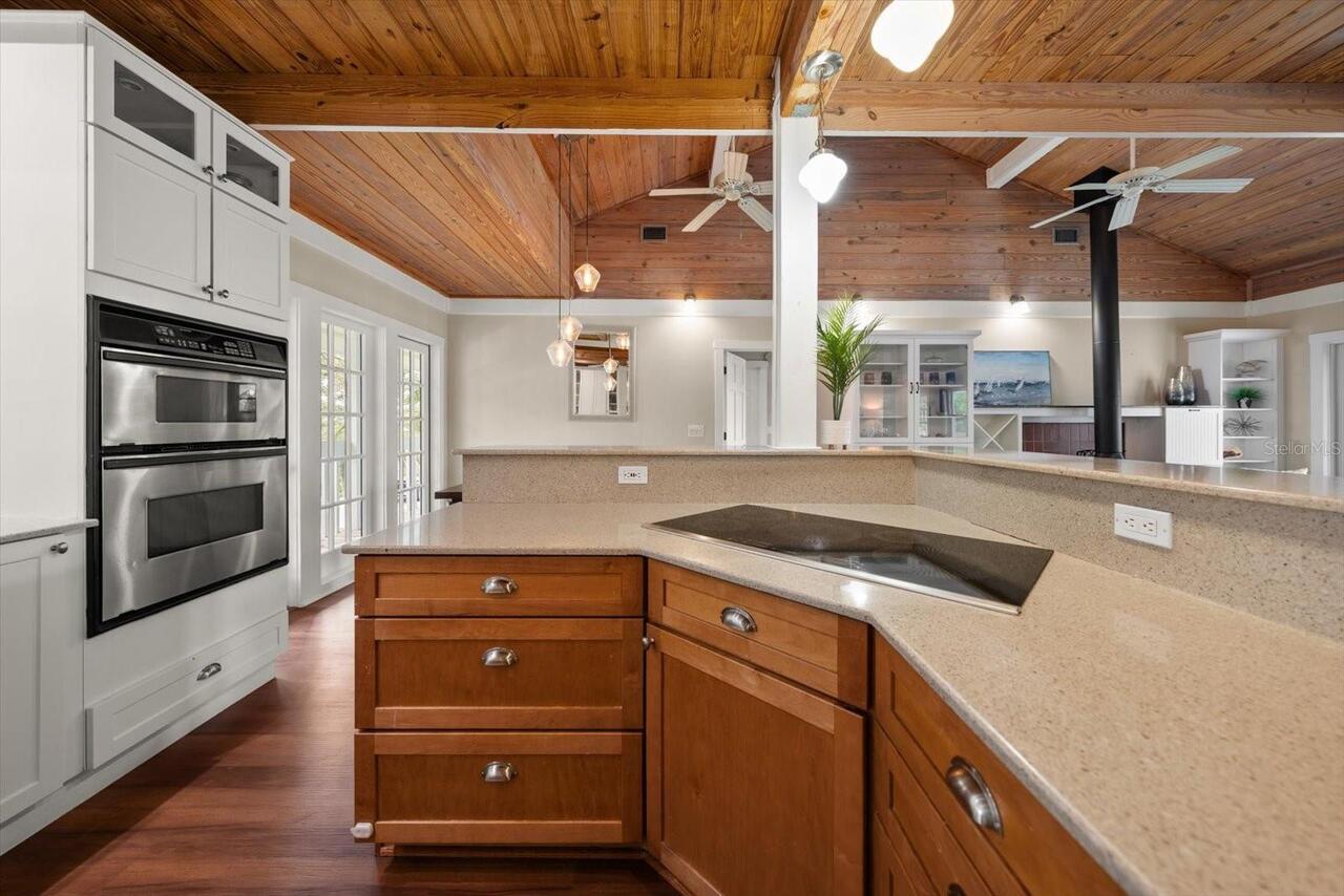 Listing Photo 18