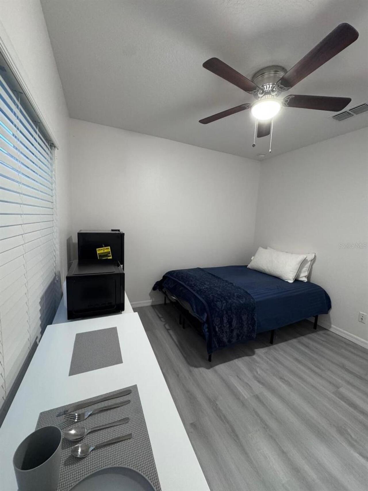 Listing Photo 8