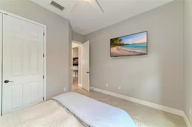 Listing Photo 33