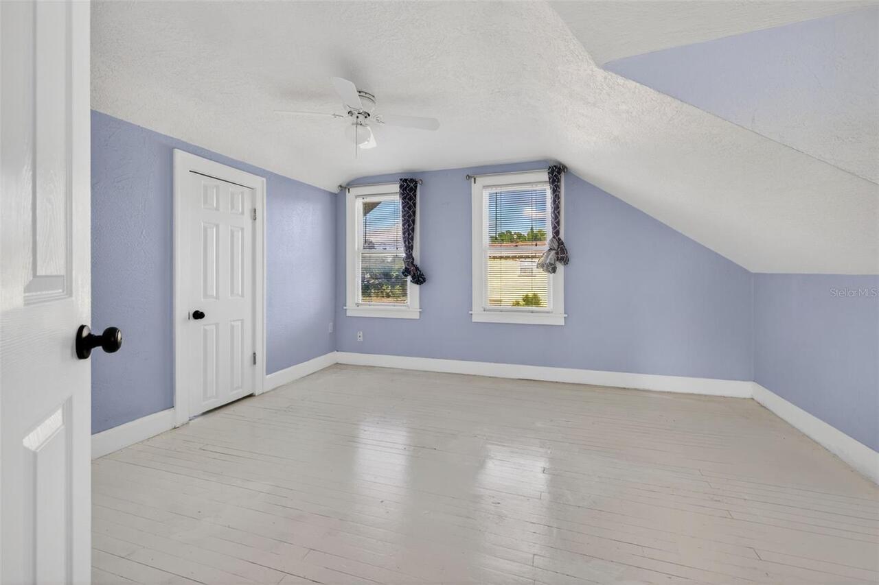 Listing Photo 18