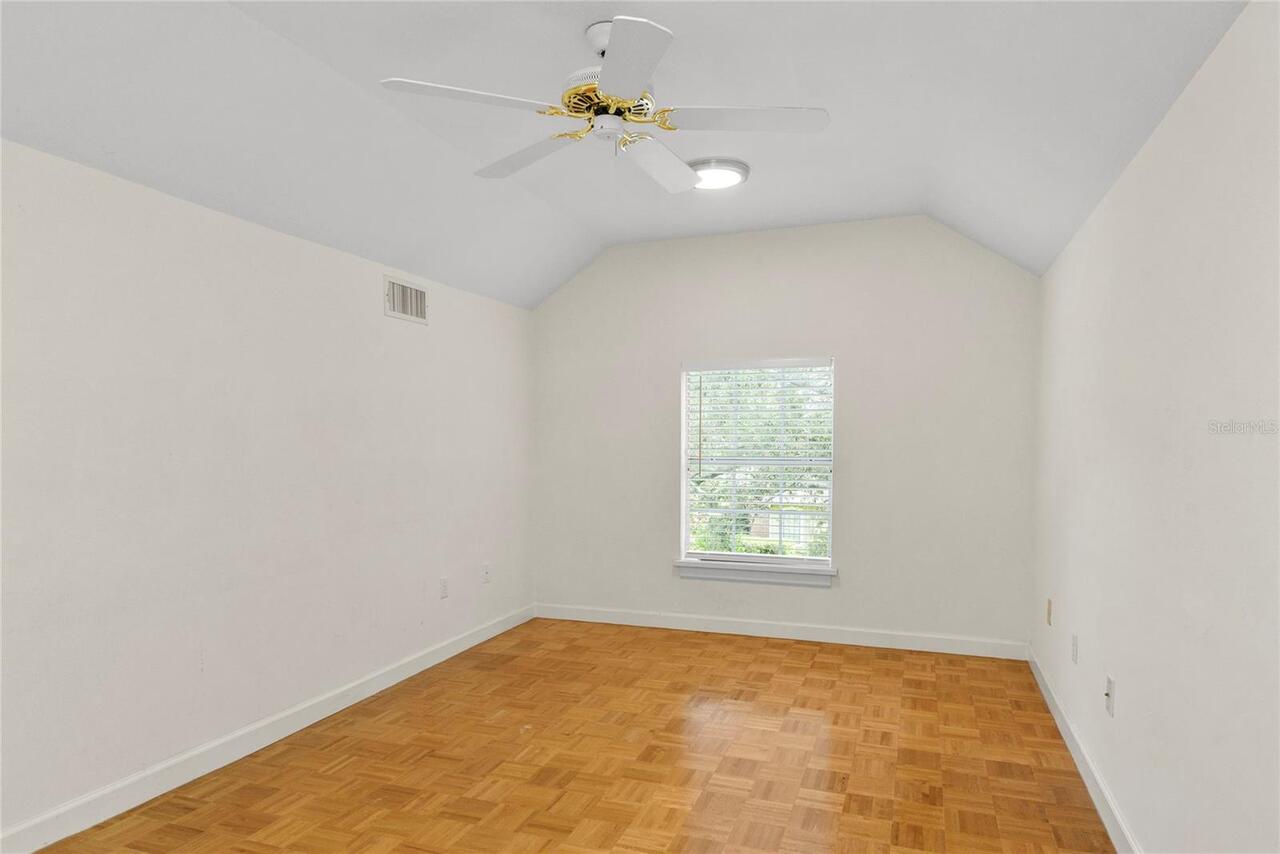 Listing Photo 29