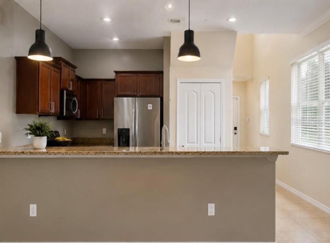 Listing Photo 8