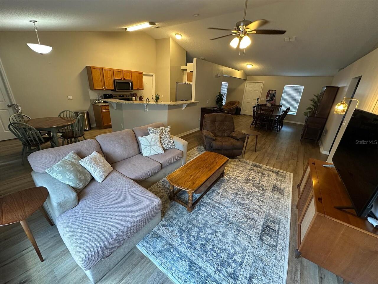 Listing Photo 15