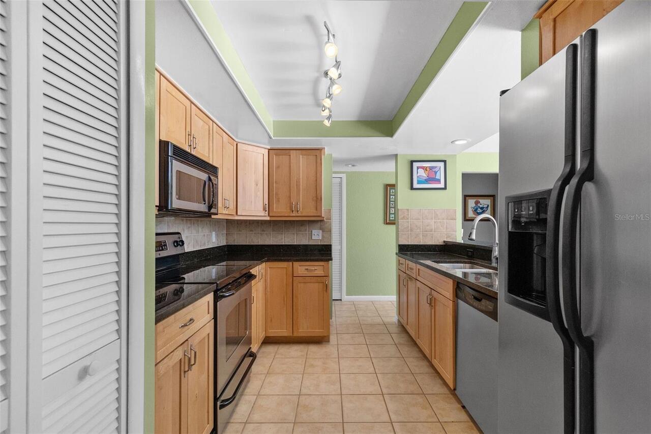 Listing Photo 11