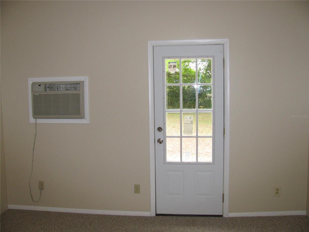 Listing Photo 9