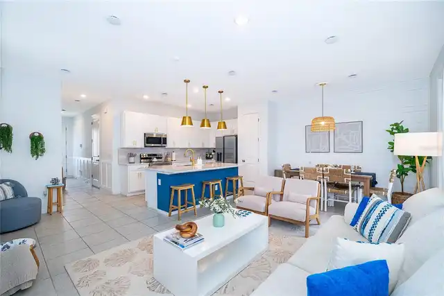Listing Photo 9
