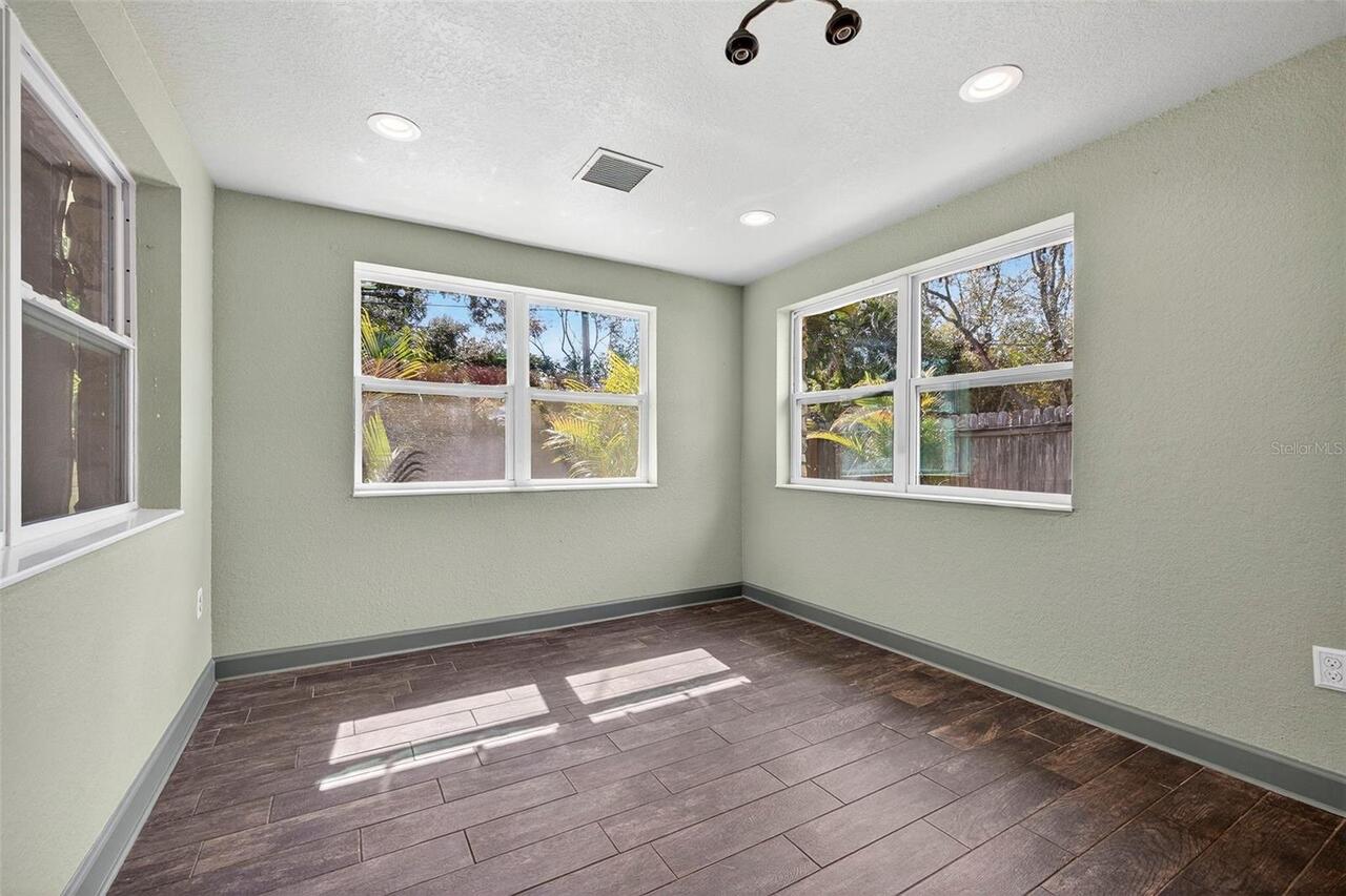 Listing Photo 23