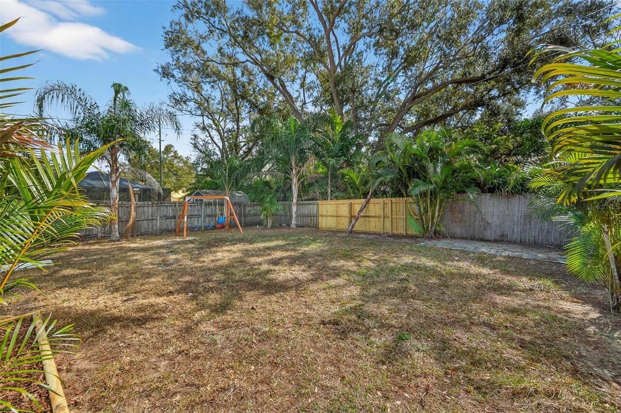 Listing Photo 32
