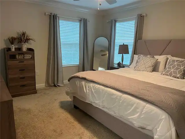 Listing Photo 9