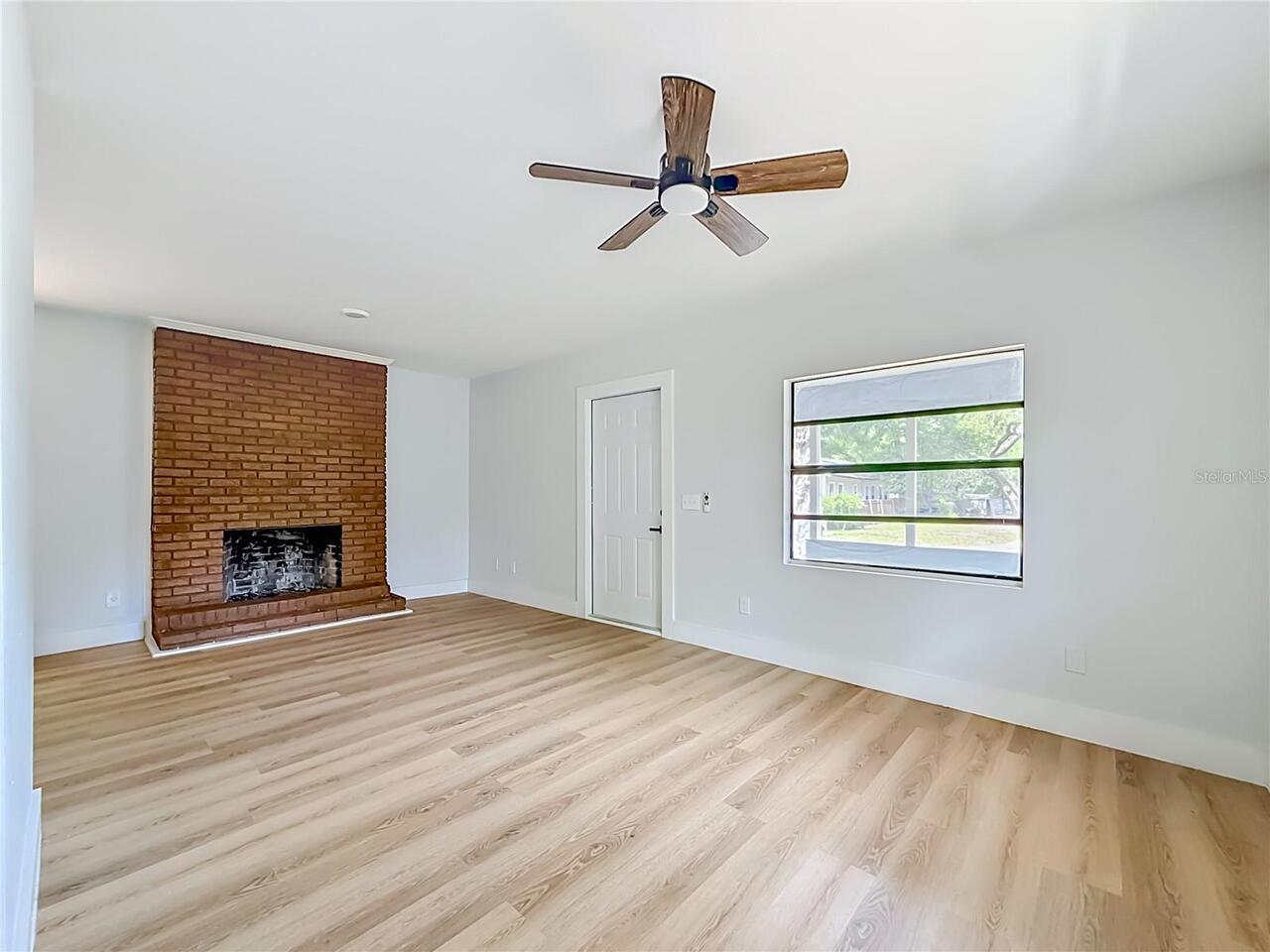 Listing Photo 7
