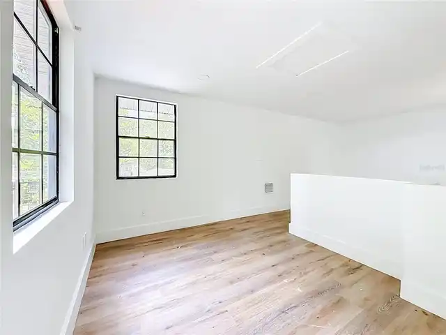 Listing Photo 29