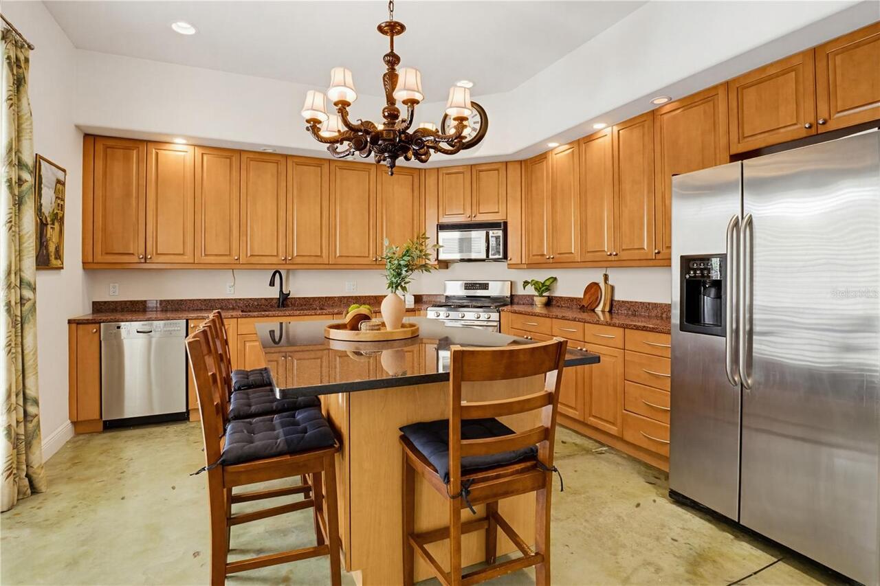 Listing Photo 10