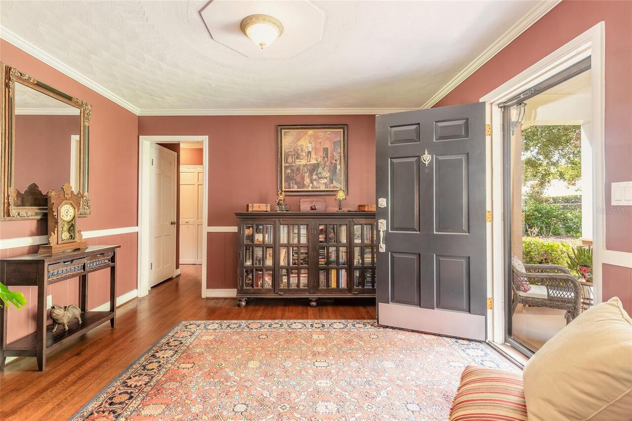 Listing Photo 11