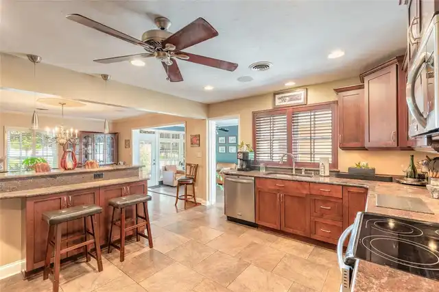 Listing Photo 18