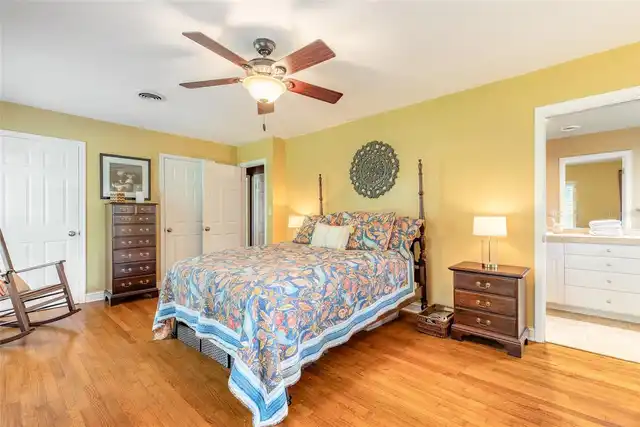 Listing Photo 25