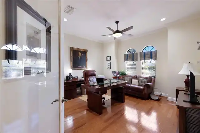 Listing Photo 29