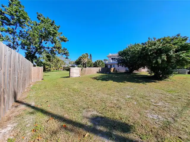 Listing Photo 14
