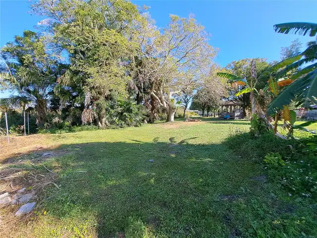 Listing Photo 17
