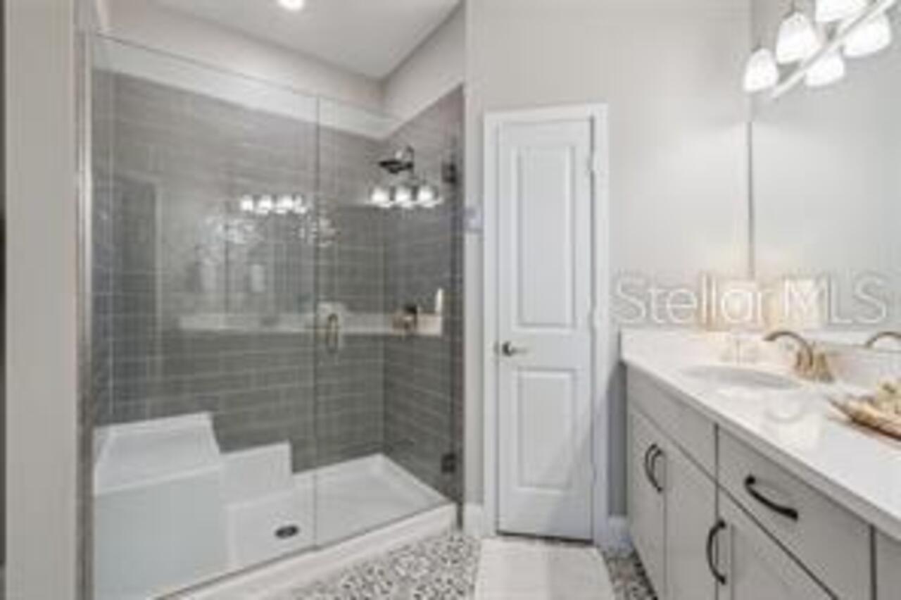 Listing Photo 9
