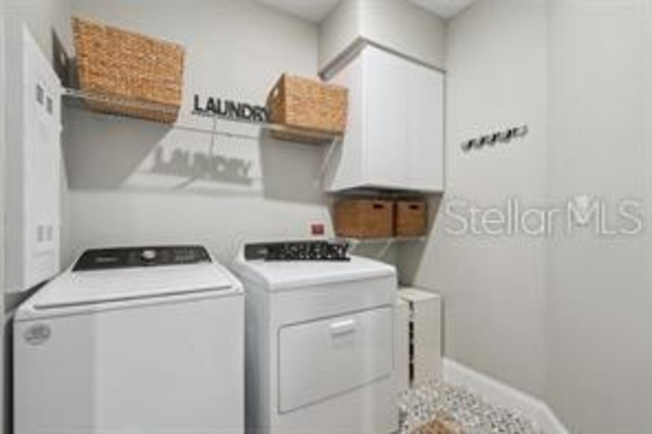 Listing Photo 11