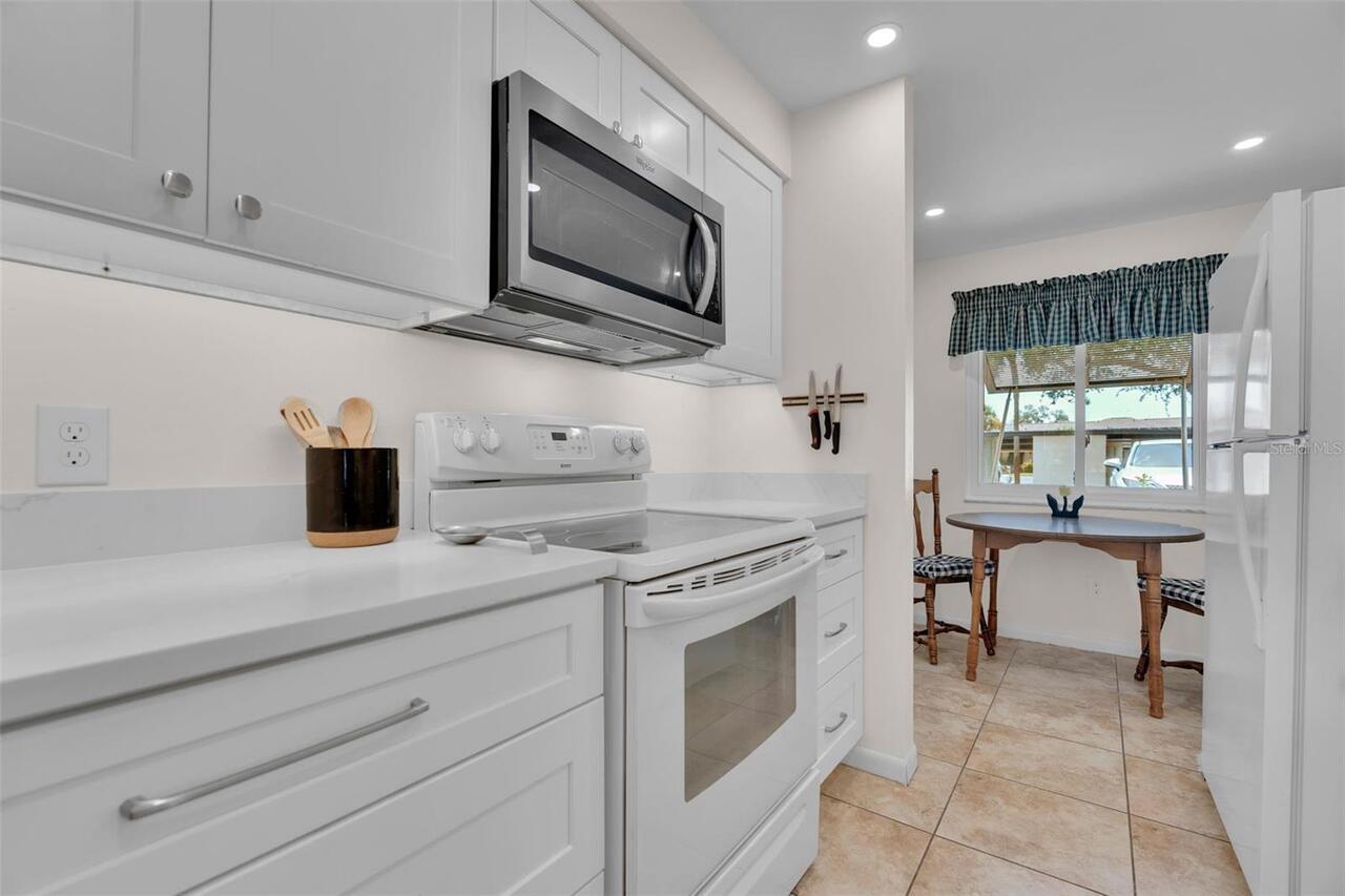 Listing Photo 12