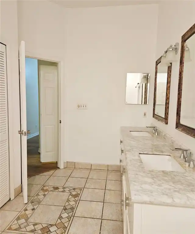 Listing Photo 24