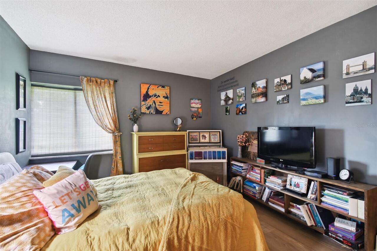 Listing Photo 38