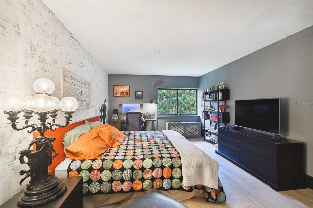 Listing Photo 42