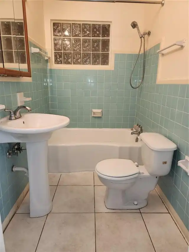 Listing Photo 17