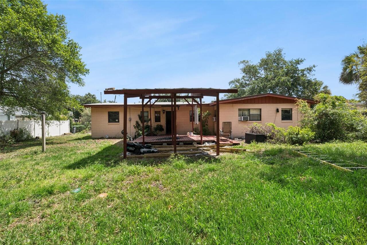 Listing Photo 11