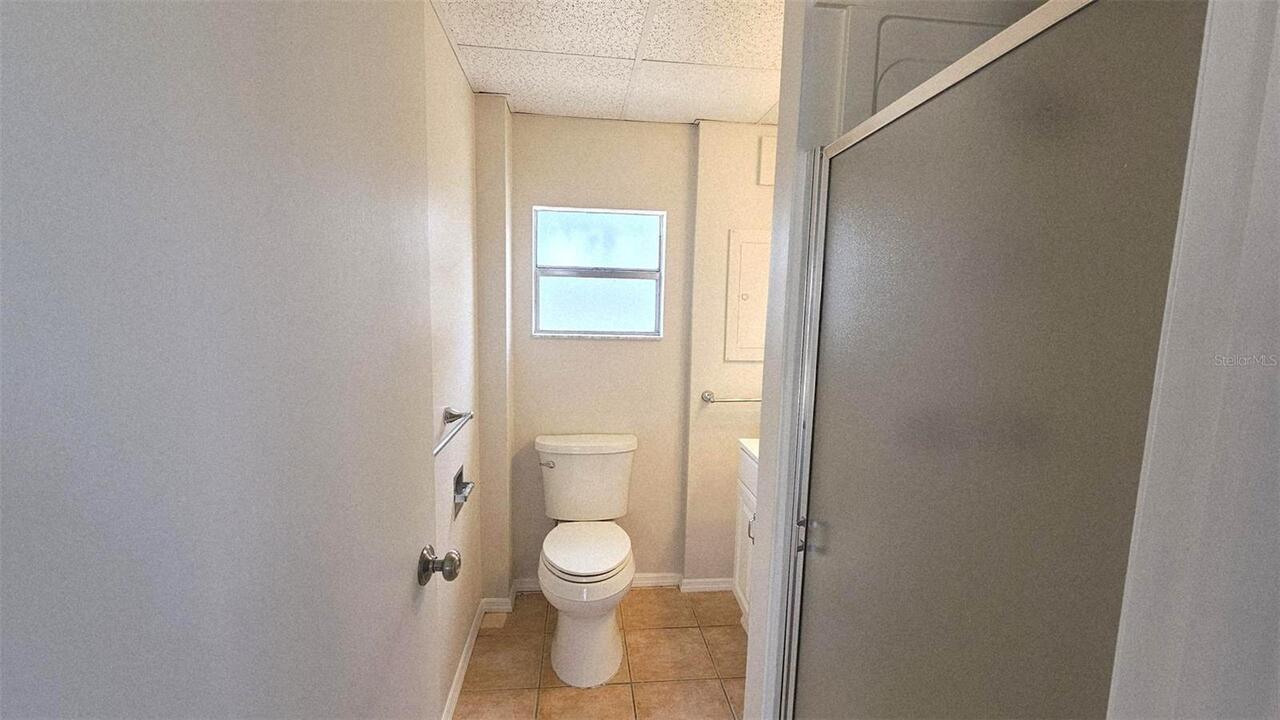 Listing Photo 12