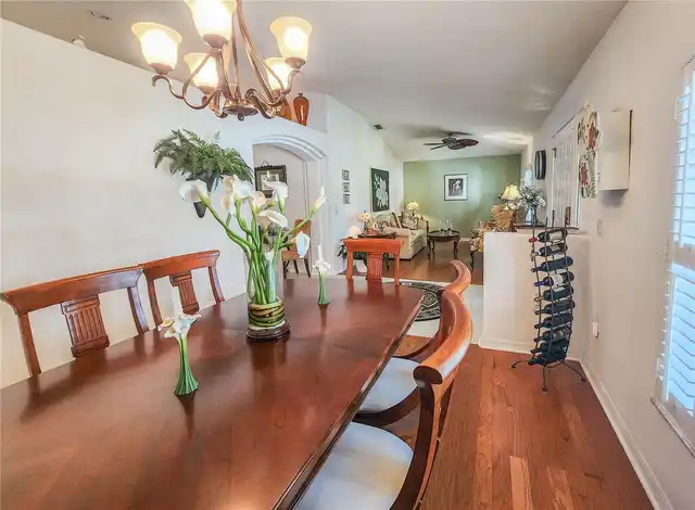 Listing Photo 8