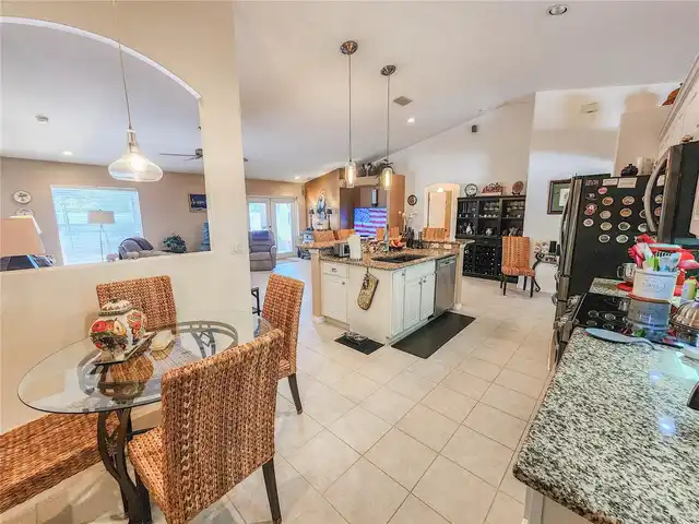 Listing Photo 19