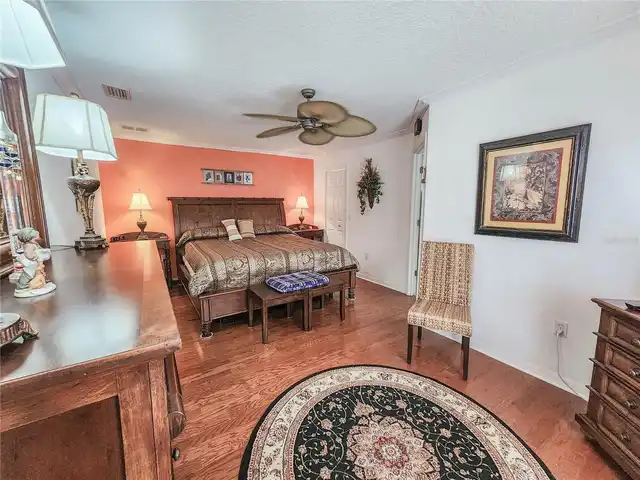 Listing Photo 29