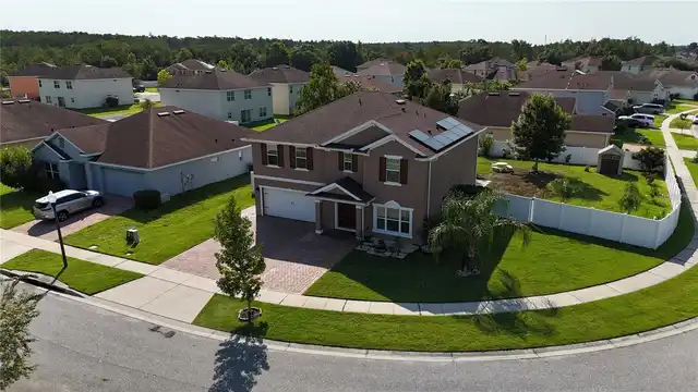 Listing Photo 18