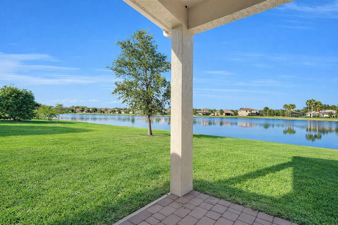 Listing Photo 16