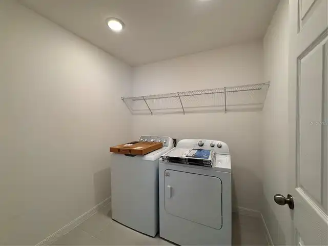 Listing Photo 12