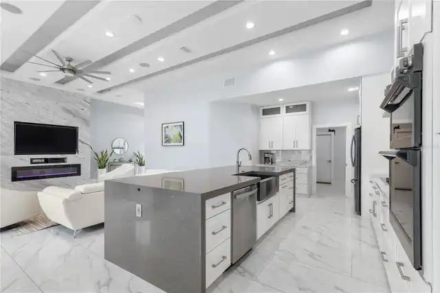 Listing Photo 16
