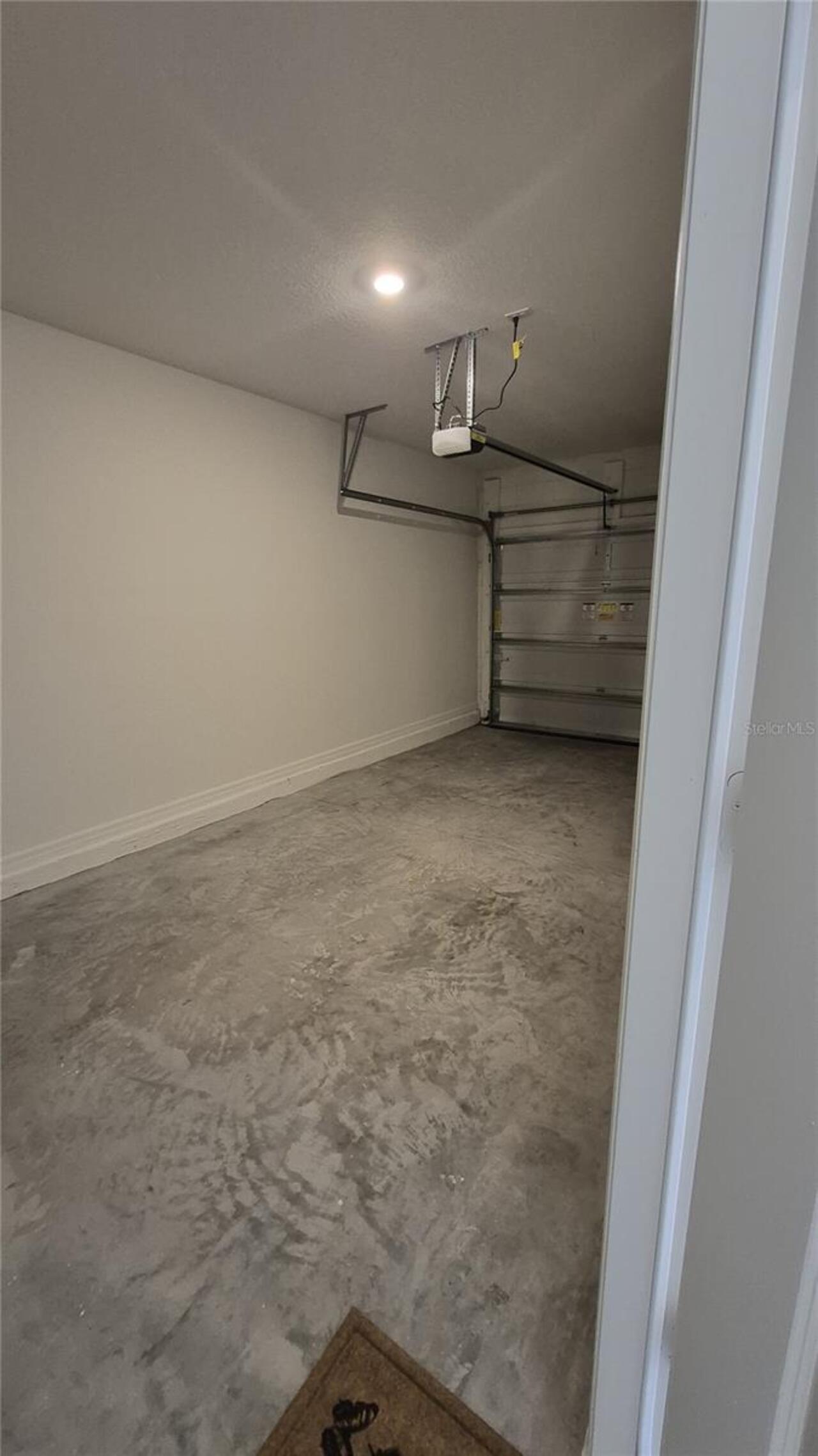 Listing Photo 12