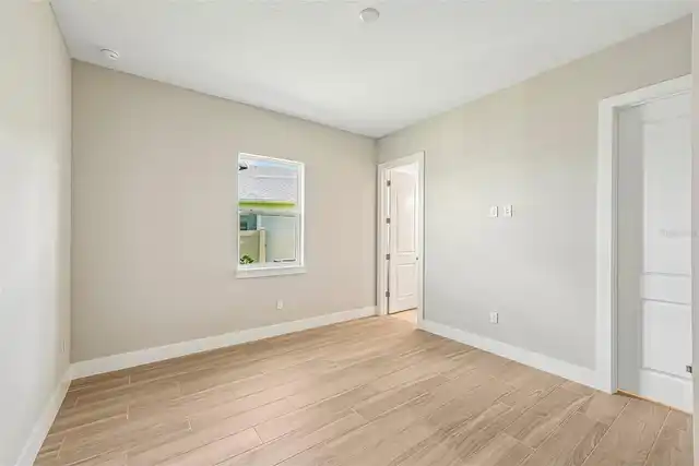 Listing Photo 28