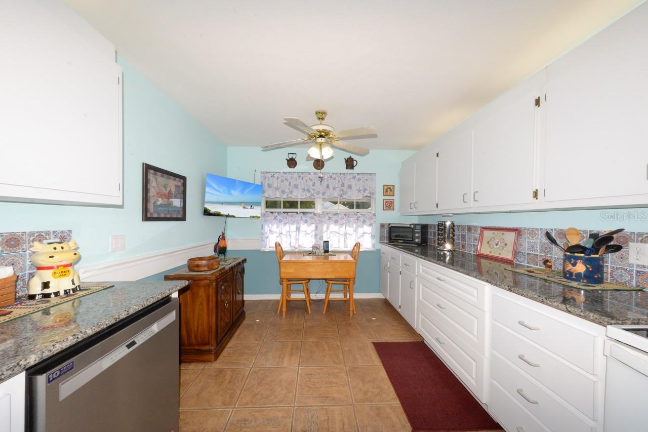 Listing Photo 9