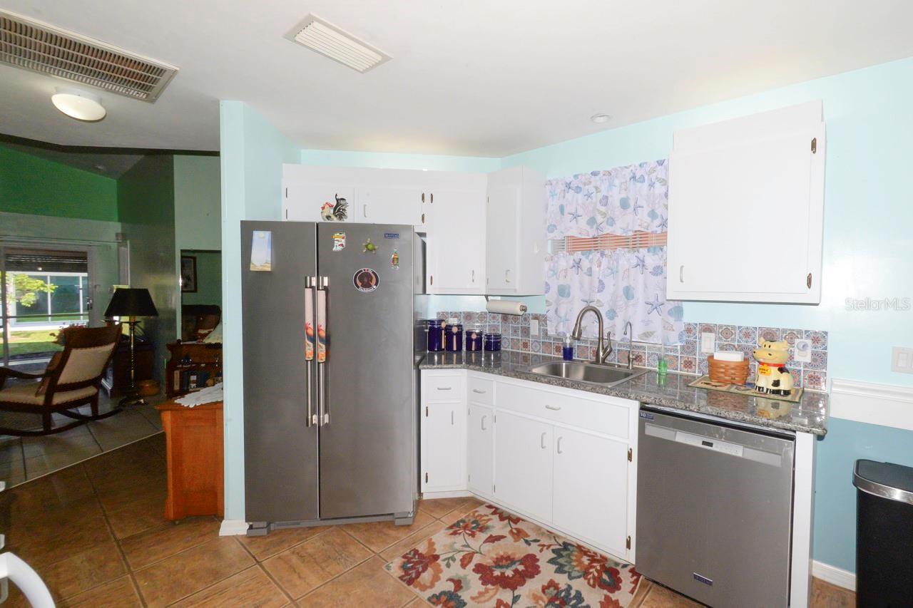 Listing Photo 10