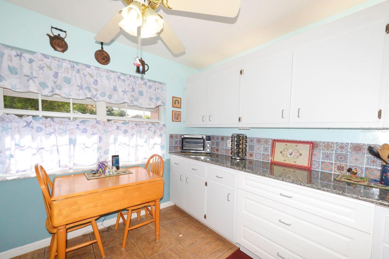 Listing Photo 11