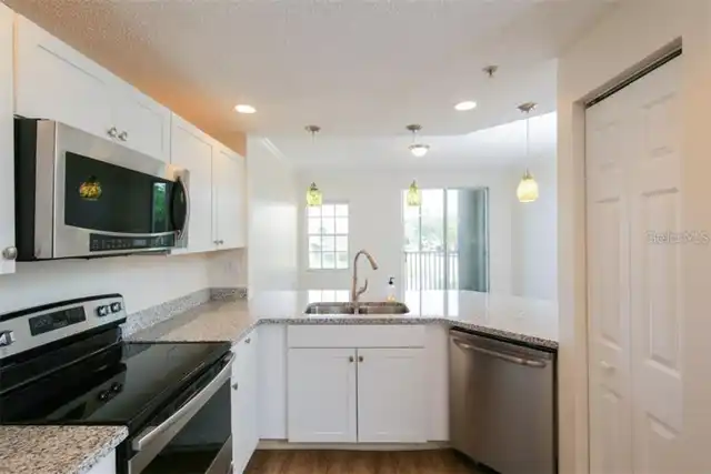 Listing Photo 9