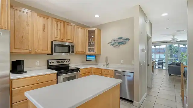 Listing Photo 9
