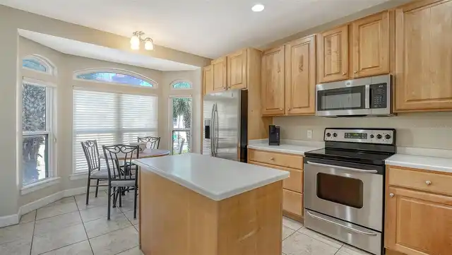 Listing Photo 11