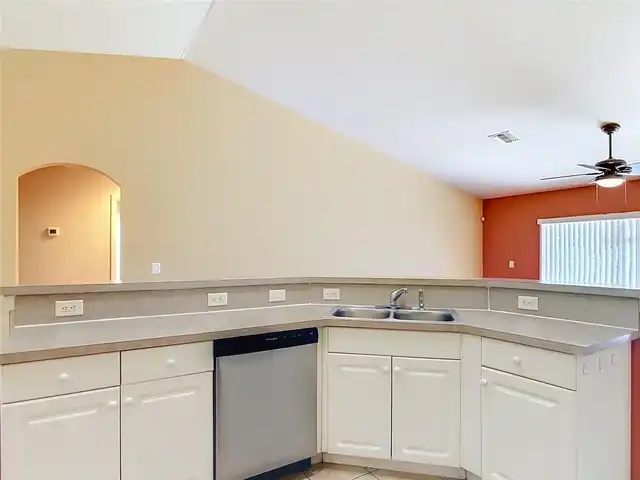 Listing Photo 13